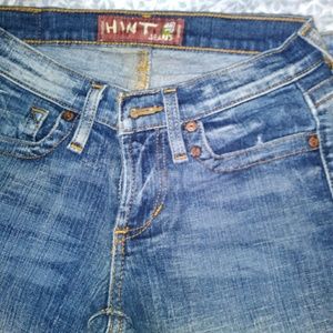 Cute jeans!